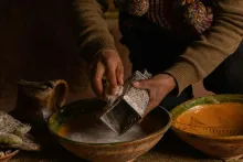 Trucos caseros para quitar el óxido de un rallador | Cómo lavar un rallador sin dañar la esponja | De qué lado del rallador se utiliza la ralladura 