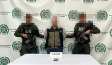 Momento de la captura del extorsionista, quien aseguró que la bruja falleció por cuenta de las labores de santería solicitadas por la mujer.