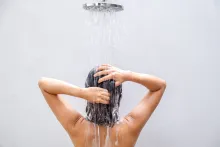 El número perfecto de veces que se debe lavar el cabello a la semana para potenciar su crecimiento