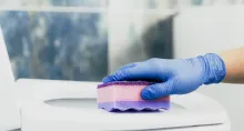 Conozca cómo lavar el baño para que quede impecable y no son con los ingredientes comunes ni bicarbonato, ni vinagre, esto debe hacer.