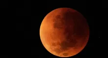 Eclipse de Luna de Sangre en vivo hoy, imágenes y videos del fenómeno astronómico | ¿Dónde se verá el eclipse lunar?