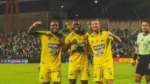Luciano Pons y Jhon Vásquez, autores de los goles.
