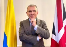 La Nueva EPS confirmó que tiene vacantes en toda Colombia y les paga sueldos de hasta 9'000.000 de pesos más otros beneficios.