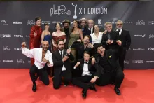 Claudio Cataño se llevó el premio a mejor actor, y la serie se llevó el máximo reconocimiento. Este cobija a los muchos actores y a los departamentos que, desde arte, hicieron una labor titánica.