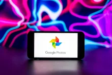 Ahora es posible editar fotos en álbumes compartidos en Google Fotos, manteniendo el contenido actualizado.