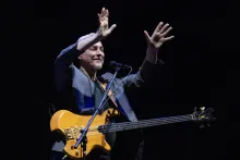 'Pedro Aznar 5.0: 50 años de música' es, ante todo, un viaje emocional por un recorrido notable que empezó a los 15 años de edad y aún deja mucho lugar para el asombro.