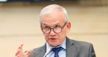 Carlos Ramón González, exdirector del Dapre.
