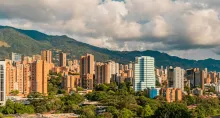 El barrio de Medellín con el arriendo más barato se localiza cerca de la Comuna Doce y hay apartamentos de hasta 60 m². 