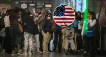 Las personas que pueden autodeportarse desde Estados Unidos a Colombia son las que no tienen antecedentes penales graves no otras penalidades.