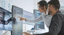La Secretaría de Desarrollo Económico de Bogotá, junto a la multinacional IBM, ofrecen cursos gratuitos de ingeniería de IA y desarrollo web de Python.