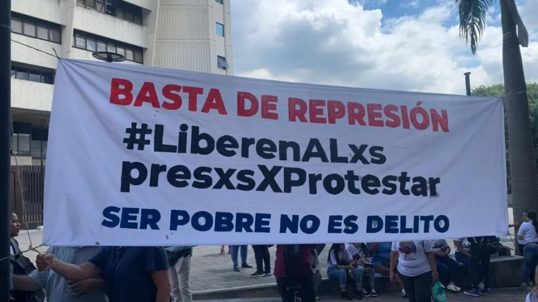 Según la ONG venezolana Foro Penal, en Venezuela hay al menos 70 adolescentes entre los 14 y 17 años detenidos.