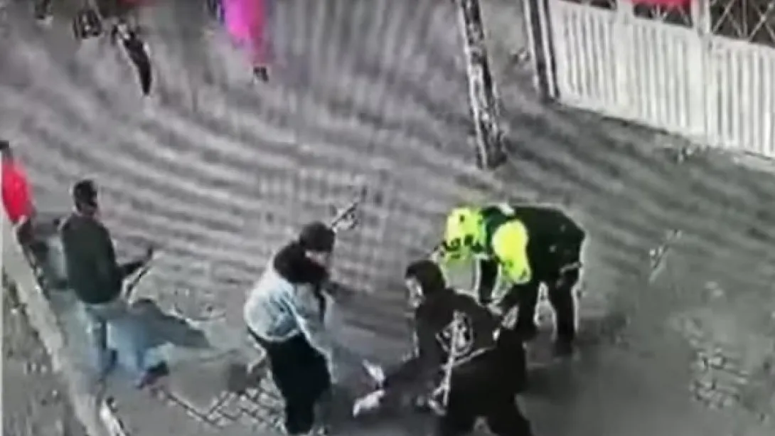 Club de moteras en Bogotá y papá de la víctima protestaron por el ataque con puñal y un arma de fuego a una de sus integrantes.