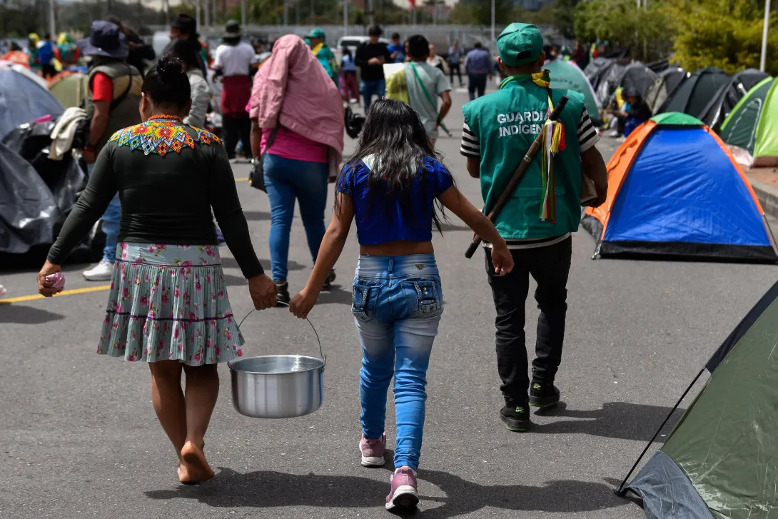 Indígenas Emberá llegaron a acampar a la Agencia Nacional de Tierras