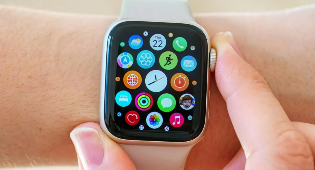 Conozca cómo sacar una foto con Apple Watch sincronizado al iPhone si está estrenando accesorio tecnológico por un regalo de Navidad y lo que debe hacer.
