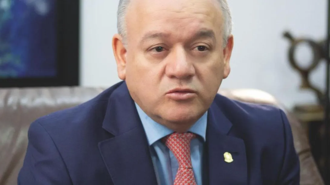 El magistrado José Fernando Reyes habla de la Unidad de Pago por Capitación y del incidente de desacato que le abrieron al ministro de Salud por incumplir una orden sobre presupuestos máximos.
