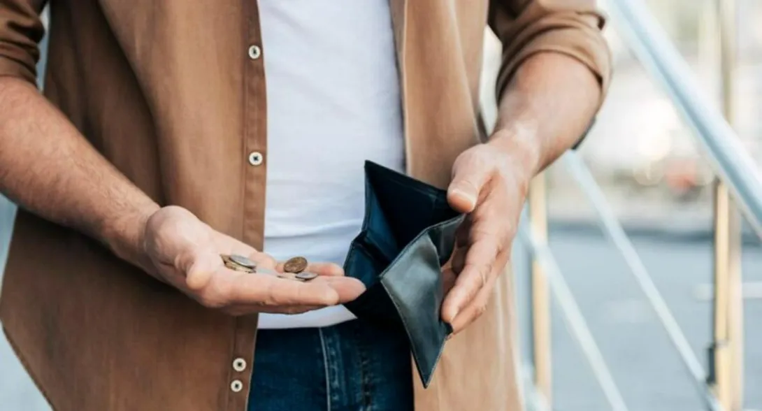 Colombianos con deudas tendrán beneficios por nueva ley 2445 que cambia cobros y más que hacen los bancos y otras entidades