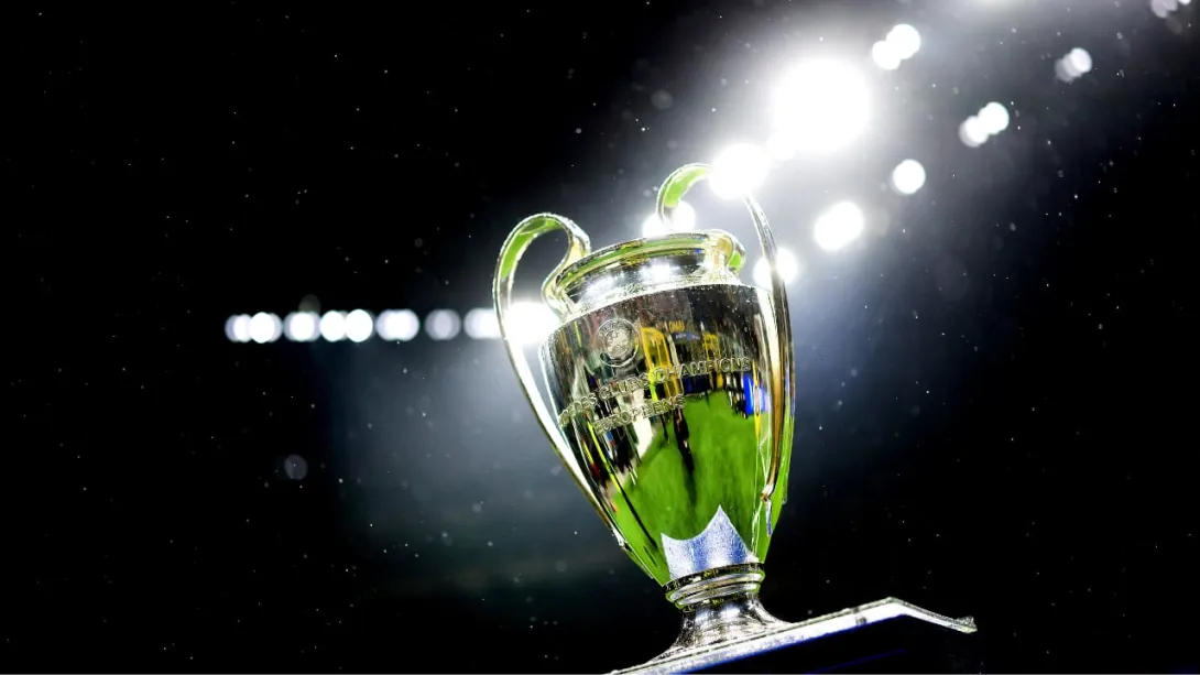 VIDEO Dibu Martínez, criticado por gol en Aston Villa vs PSG en cuartos de Champions League | Criticas a Dibu Martínez por error en partidos en Champions. 