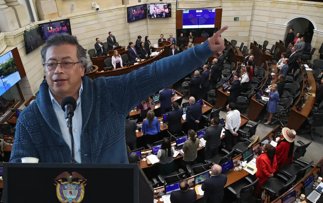 Congreso rechaza acusaciones y "amenazas" del presidente Gustavo Petro.