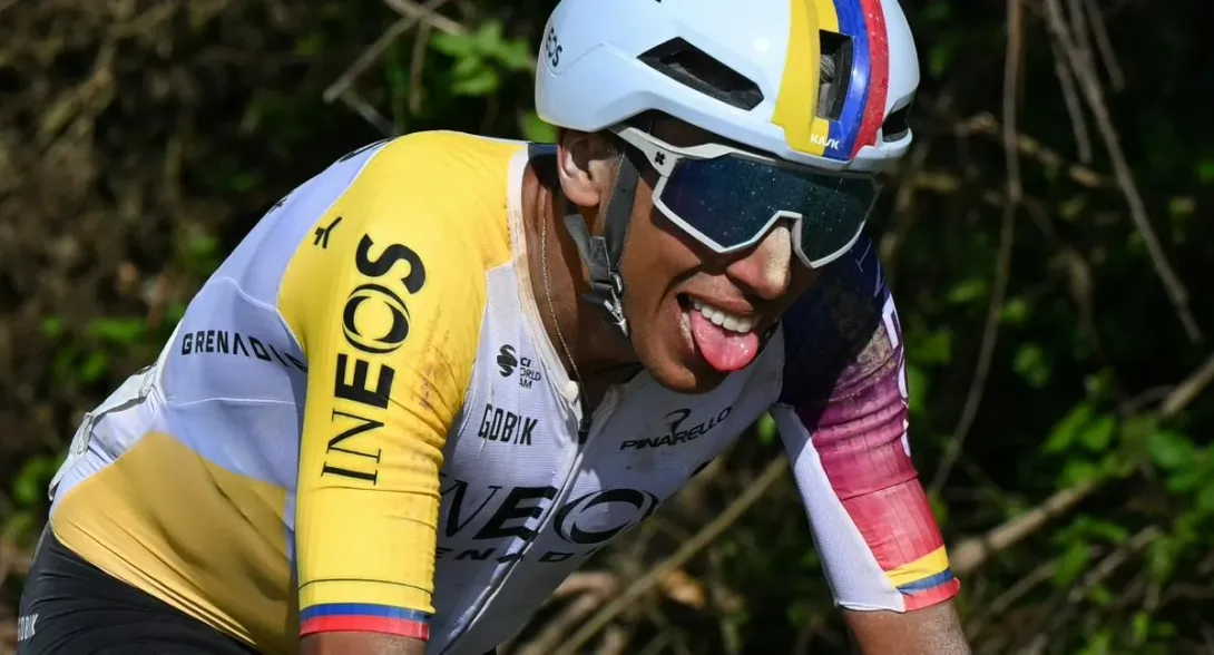 Egan Bernal, ciclista del Ineos, sufrió caída en Giro de Italia etapa 10: fotos y estado de salud tras la contrarreloj.
