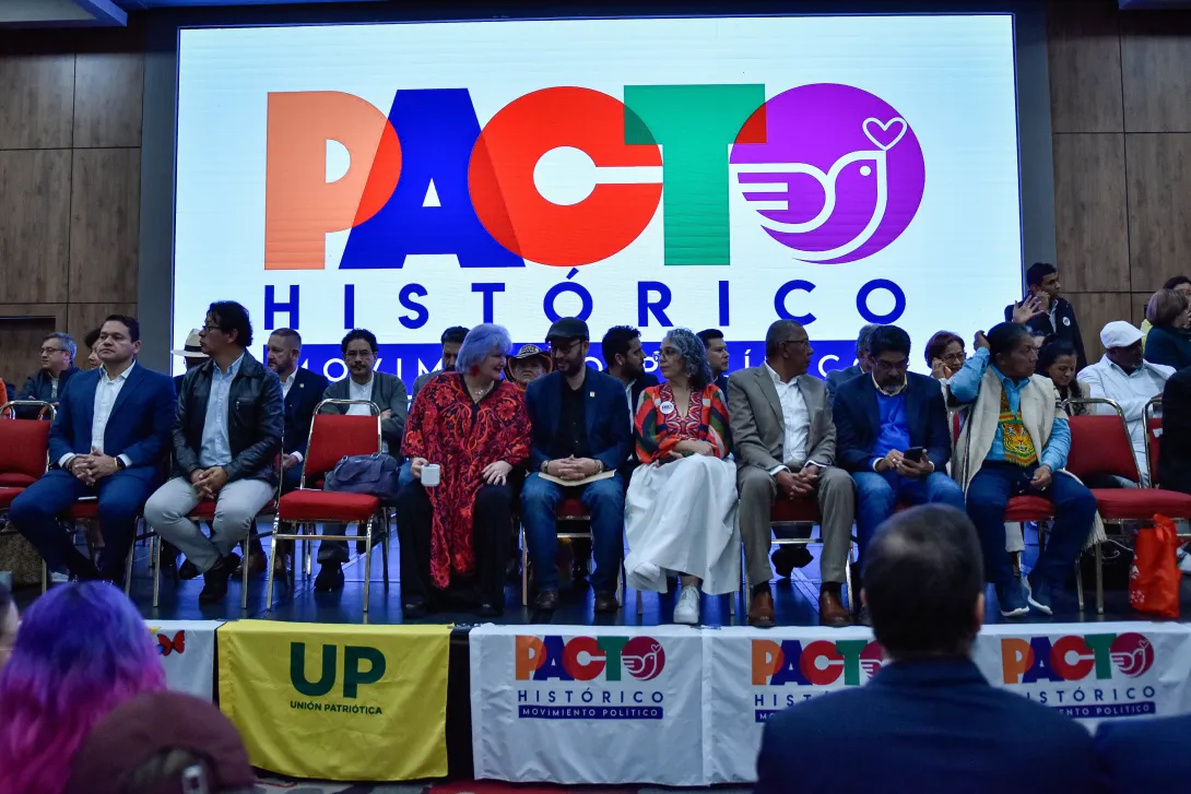 Votación del Pacto Histórico 59% menos que en consulta de 2022 Con la presencia de algunos senadores, representantes, concejales y ministros, se consolidó la unificación del Pacto Histórico como una sola fuerza política de izquierda.