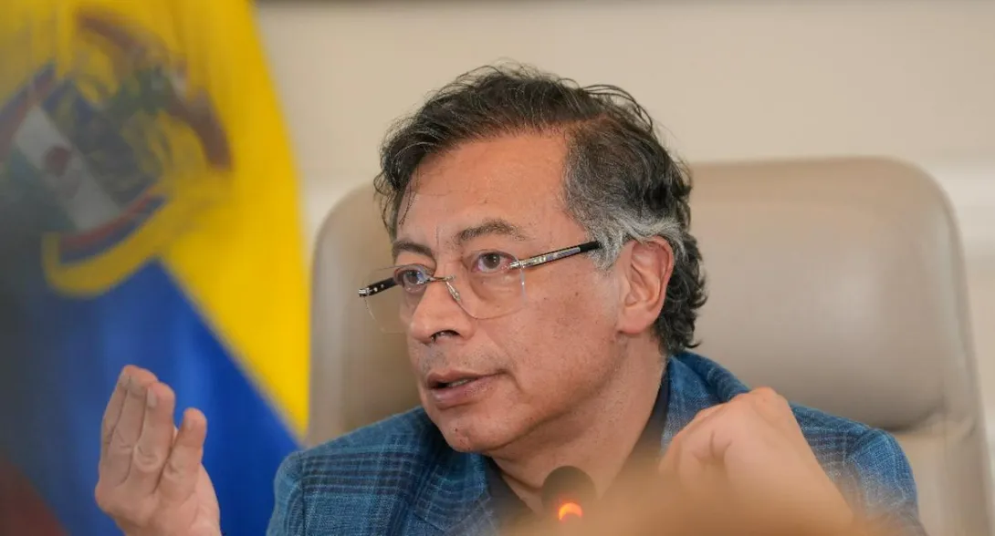 Yeison Jiménez se va de Colombia y de puro aventurero confirmó dónde vivirá: "Me lo merezco" Yeison Jiménez confirmó que se va de Colombia y ya dijo dónde vivirá, aclarando que se lo merece después de años de trabajo.
